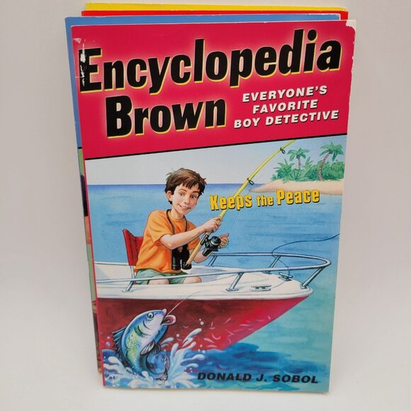 ENCYCLOPEDIA BROWN by Donald J. Sobol Lot of 7 Chapter Books - CB038 - Picture 4 of 8